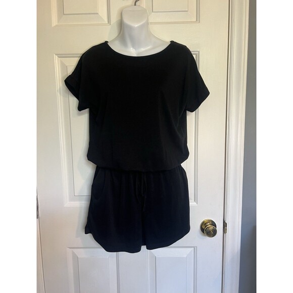 Women’s Black Short Sleeves Romper Sz M - Picture 1 of 11
